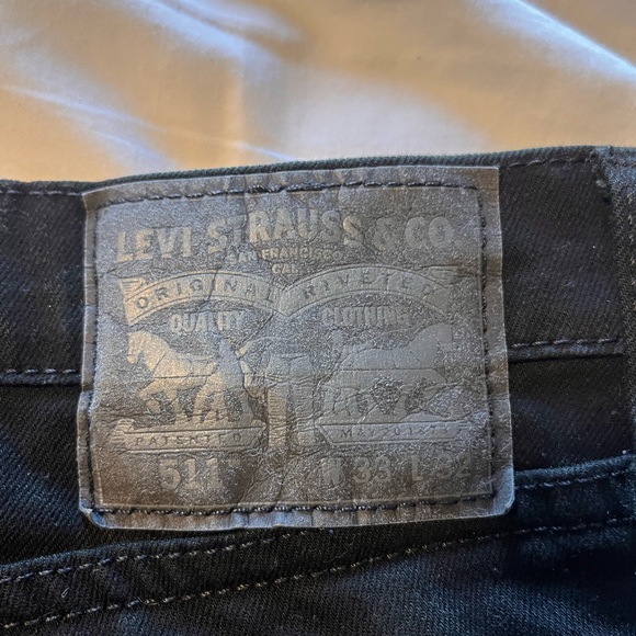 Levi 511 all black size 33/32 - Picture 3 of 4